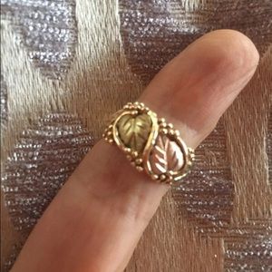 Black hills gold vintage band